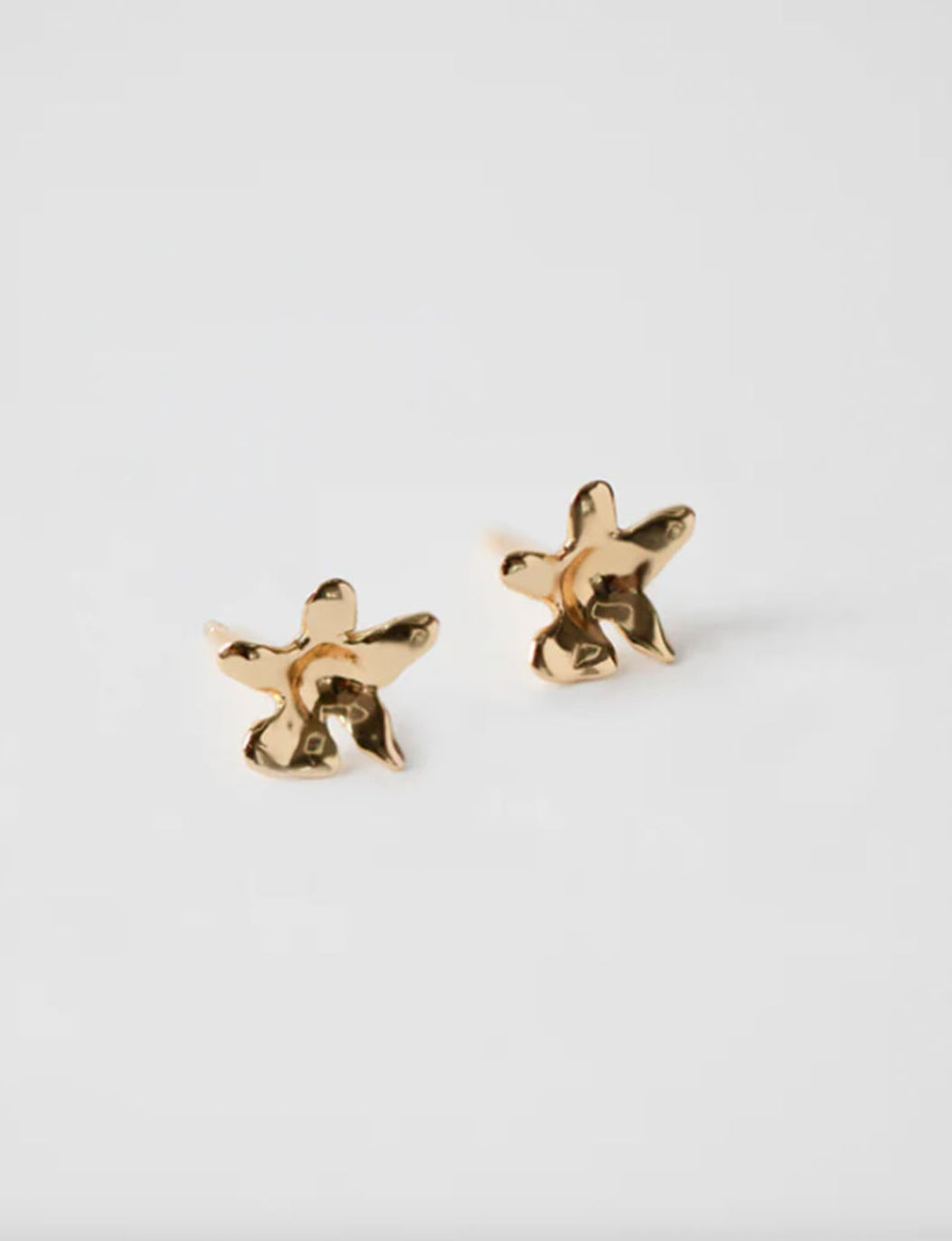 GOLD FLOWER STUDS